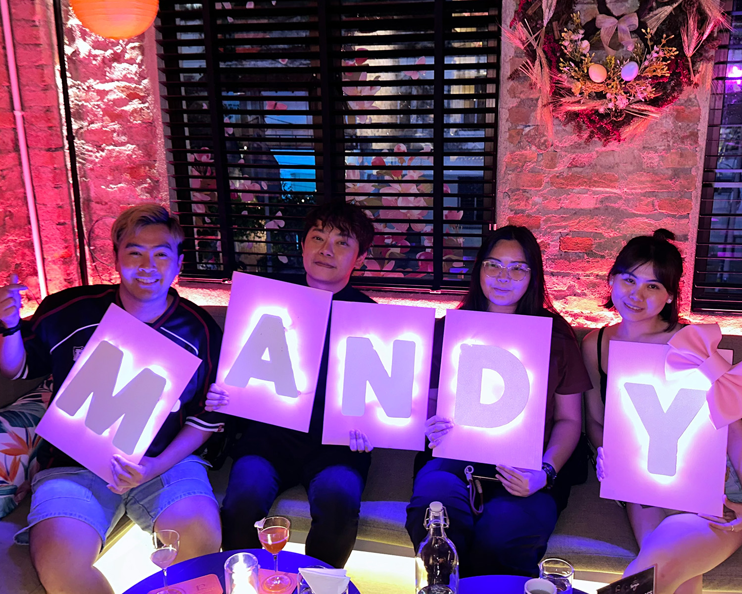 Mandy Live House